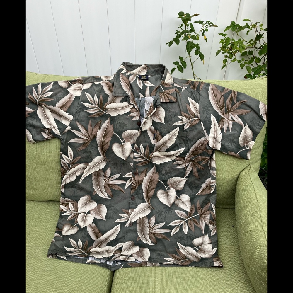 great mem’s Hawaiian shirt XL